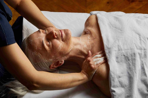 Pause and Reset- Aromatherapy Associates