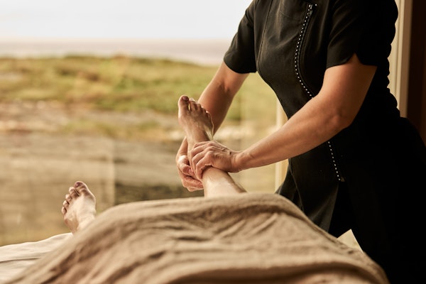 BEN- OG ARM MASSASJE