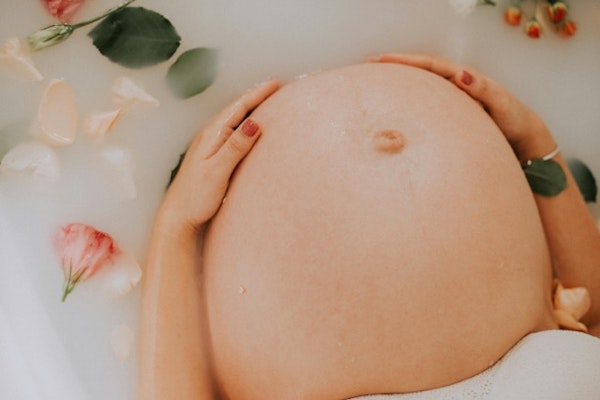 Prenatal - Full Body Massage & Foot Mask