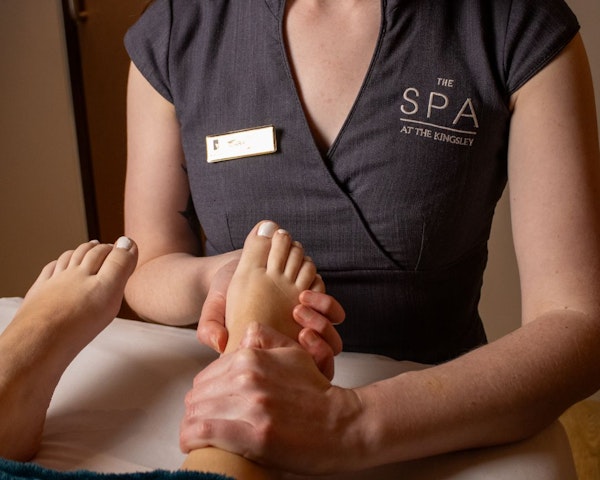 Nurtúr | Pregnancy Remedy for Tired Legs including Reflexology Massage.